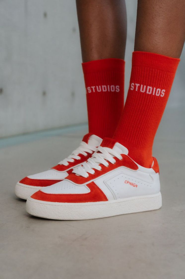  WHITE/RED