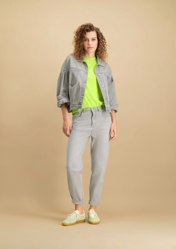  DELICATE GREY