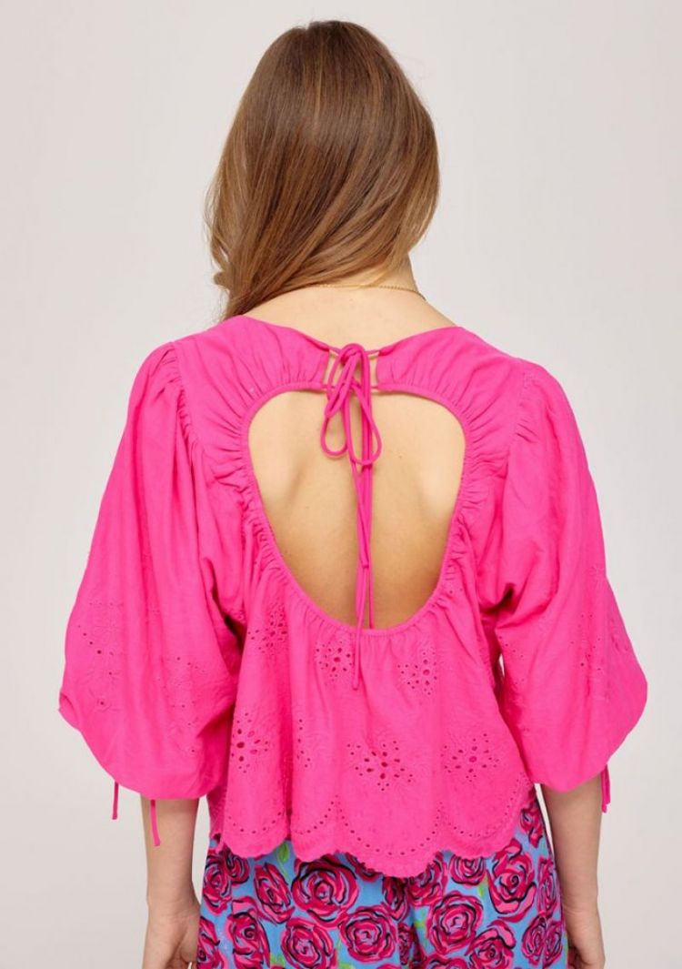  HOT PINK