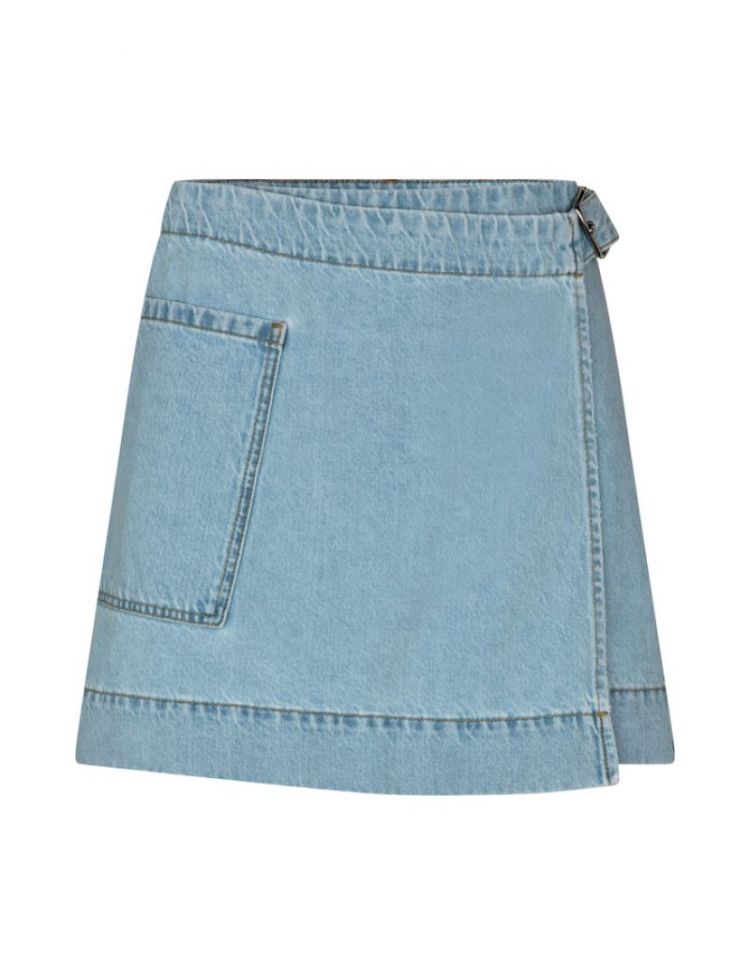  LIGHTER BLUE