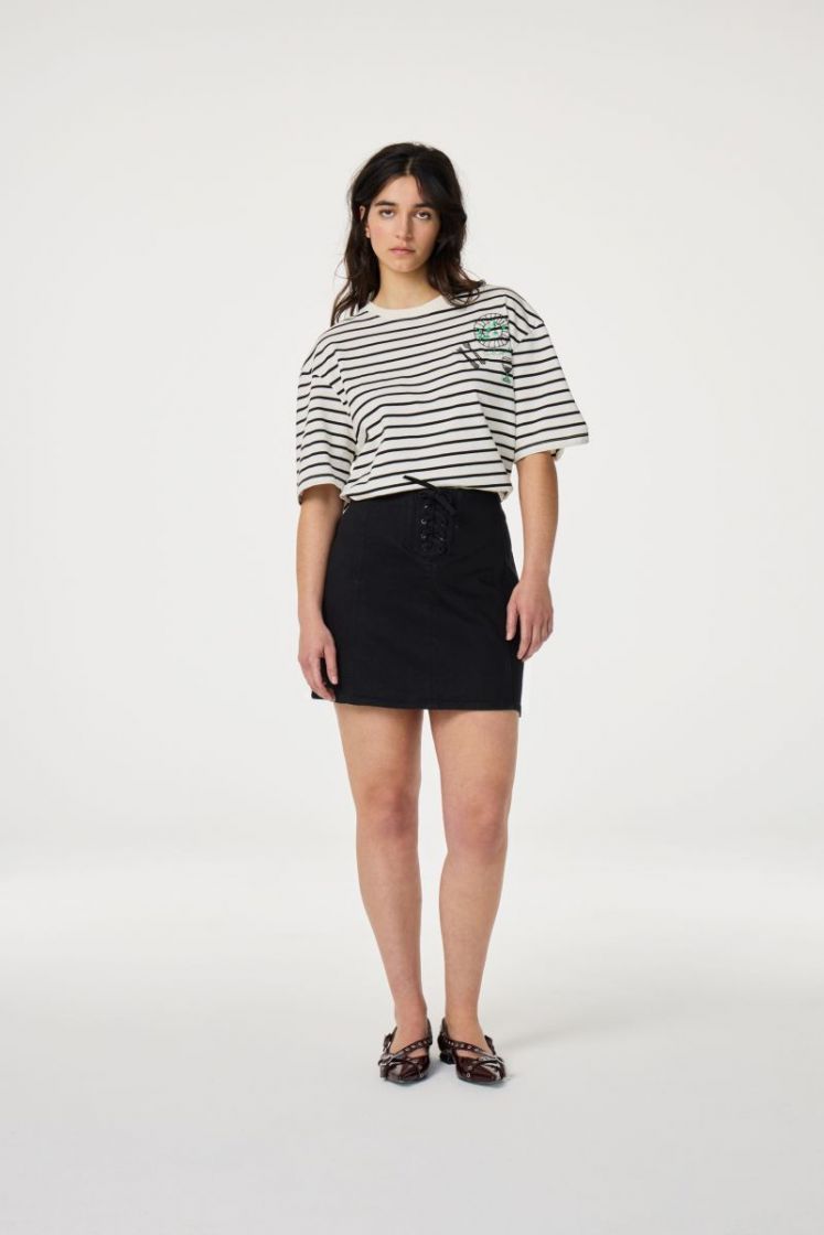  WHITE/BLACK