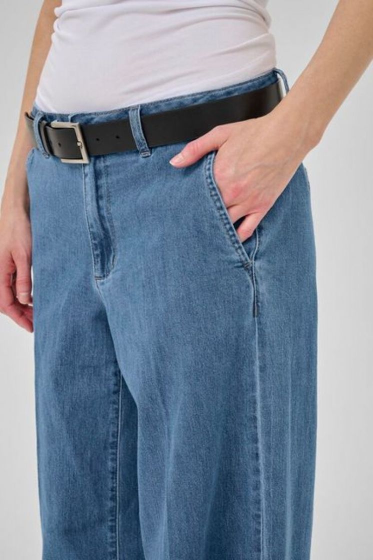  MEDIUM BLUE