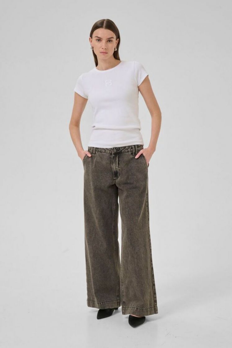  MEDIUM GREY