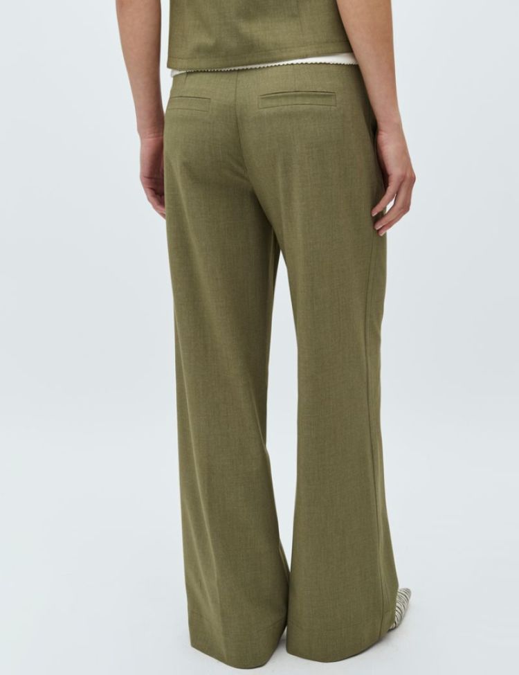  DUSTY OLIVE