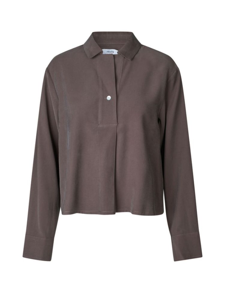  CHOCOLATE BROWN