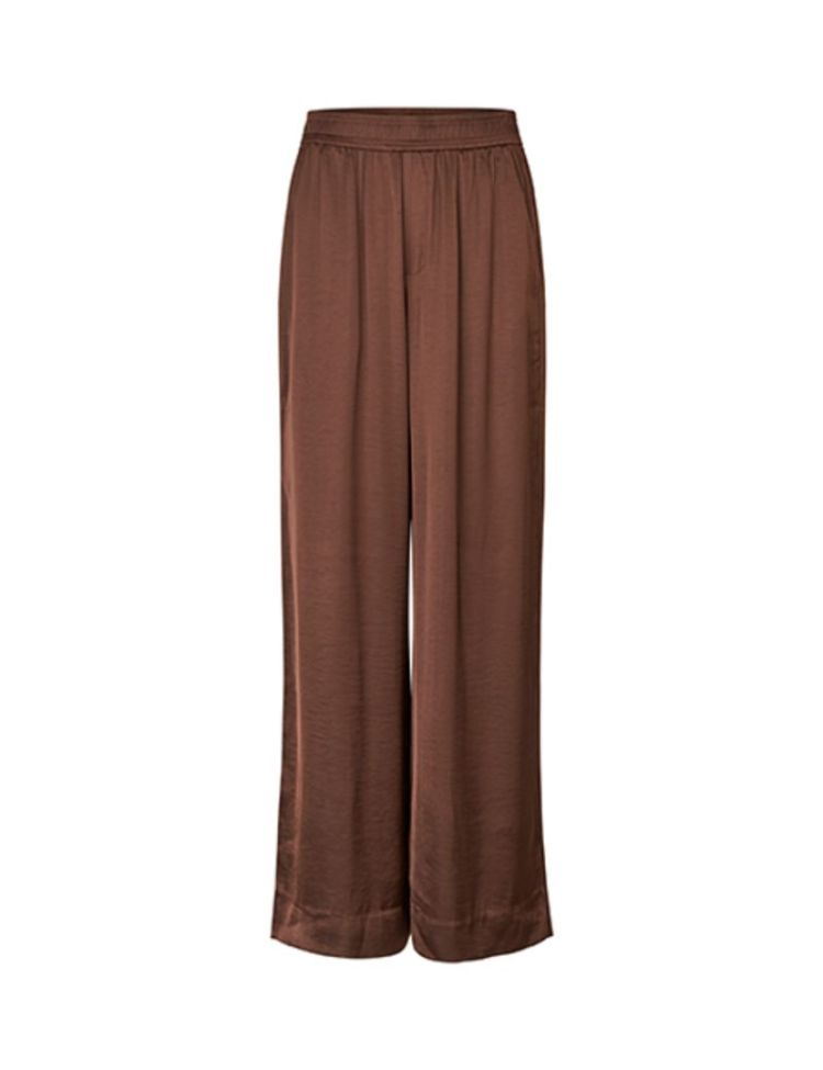  CHOCOLATE BROWN