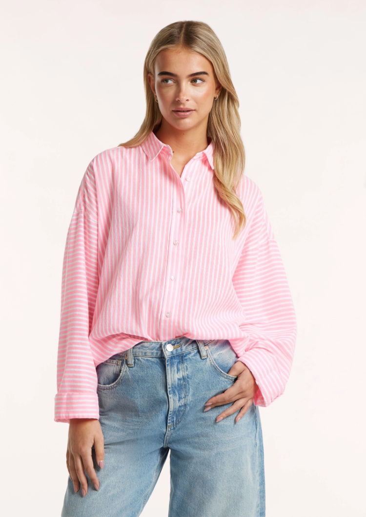  BRIGHT PINK
