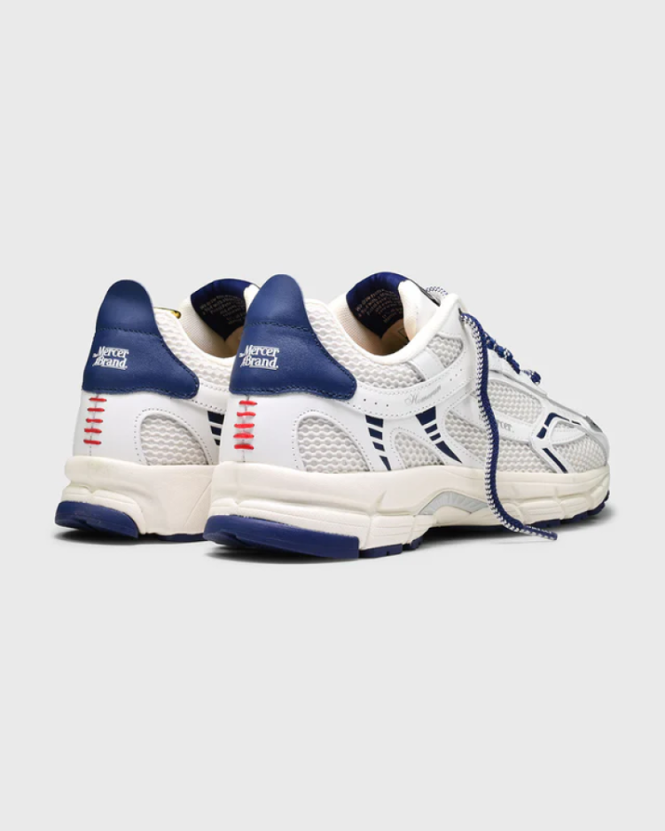  WHITE/BLUE