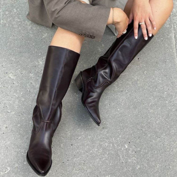  DARK BROWN