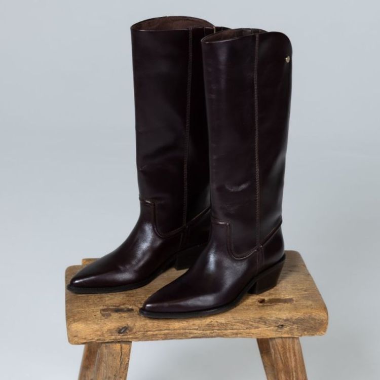 DARK BROWN