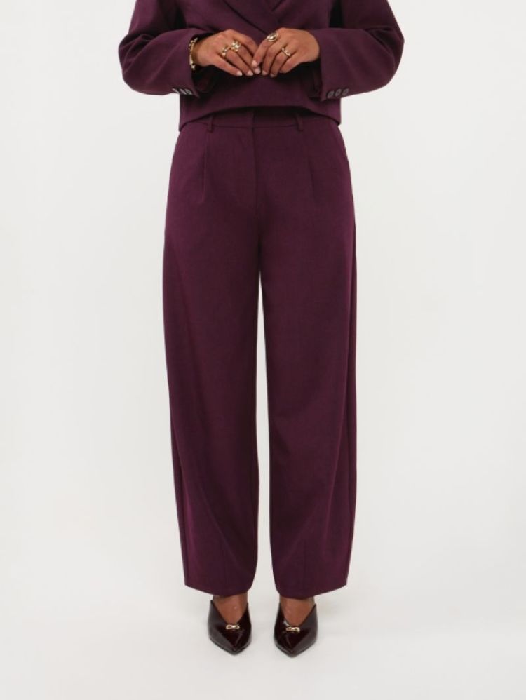  AUBERGINE 